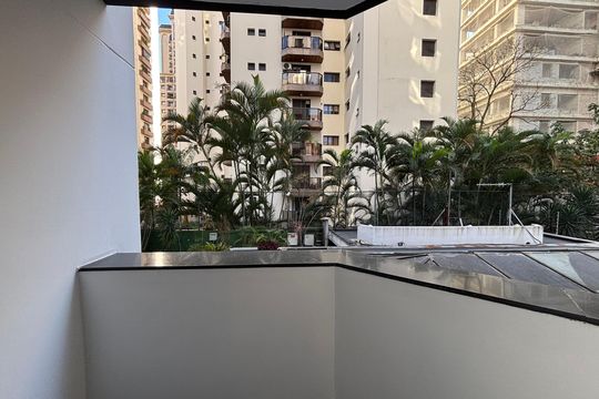 Varanda de apartamento para alugar com 1 quarto, 43m² em Itaim Bibi, São Paulo
