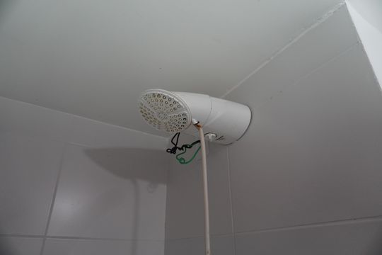 Banheiro de apartamento à venda com 2 quartos, 35m² em Vila Carmosina, São Paulo