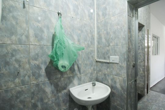 Banheiro de casa para alugar com 2 quartos, 50m² em Pirituba, São Paulo