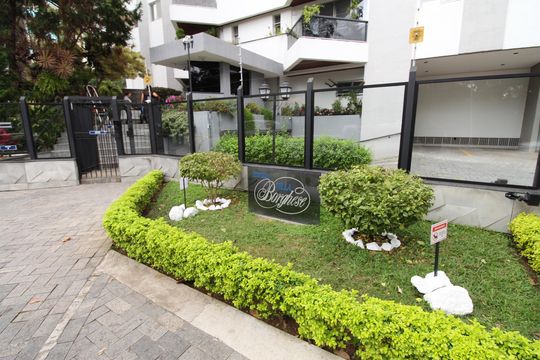 Portaria de apartamento para alugar com 3 quartos, 120m² em Jardim Apolo, São José dos Campos