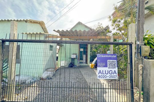 Fachada de kitnet/studio para alugar com 1 quarto, 11m² em Santinho, Florianópolis