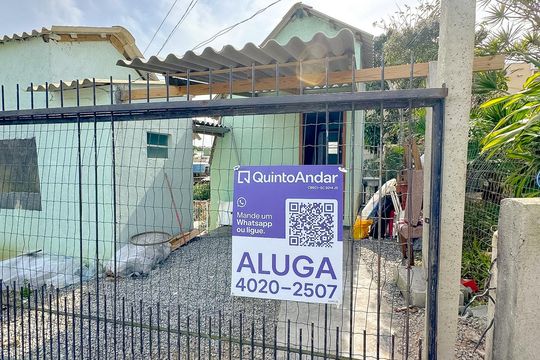 Plaquinha de kitnet/studio para alugar com 1 quarto, 11m² em Santinho, Florianópolis