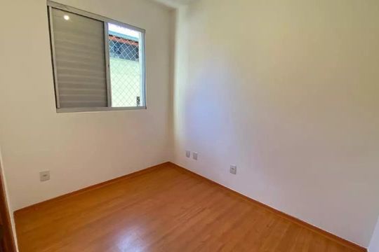 Quarto de apartamento para alugar com 3 quartos, 150m² em Estoril, Belo Horizonte