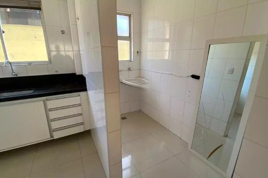 Cozinha de apartamento para alugar com 3 quartos, 150m² em Estoril, Belo Horizonte