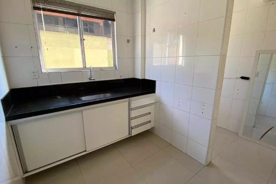 Cozinha de apartamento para alugar com 3 quartos, 150m² em Estoril, Belo Horizonte