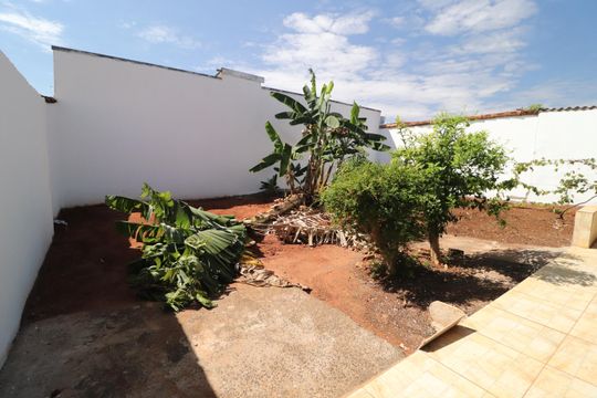 Quintal de casa para alugar com 2 quartos, 82m² em São Jorge, Uberlândia