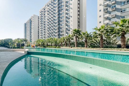 Piscina de apartamento à venda com 2 quartos, 67m² em São Sebastião, Porto Alegre