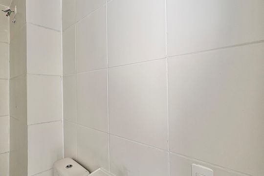 Banheiro de apartamento para alugar com 2 quartos, 32m² em Jardim Pereira Leite, São Paulo