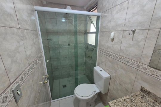Banheiro de apartamento para alugar com 2 quartos, 57m² em Jardim Bom Sucesso, Campinas