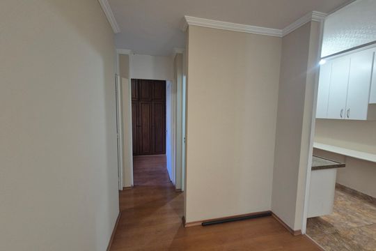 Corredor de apartamento para alugar com 2 quartos, 57m² em Jardim Bom Sucesso, Campinas