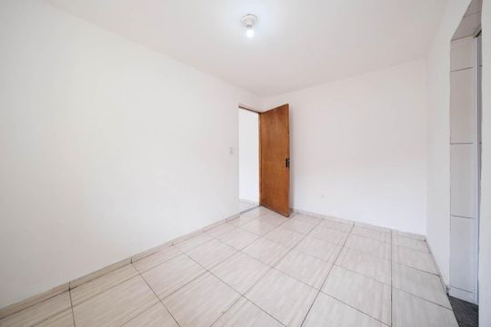 Suíte de casa para alugar com 1 quarto, 50m² em Vila Londrina, São Paulo