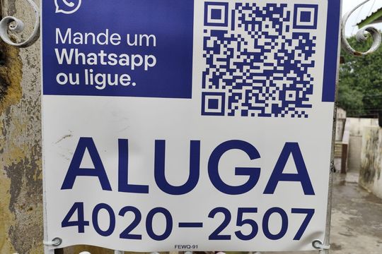 Fachada de casa para alugar com 1 quarto, 50m² em Vila Londrina, São Paulo