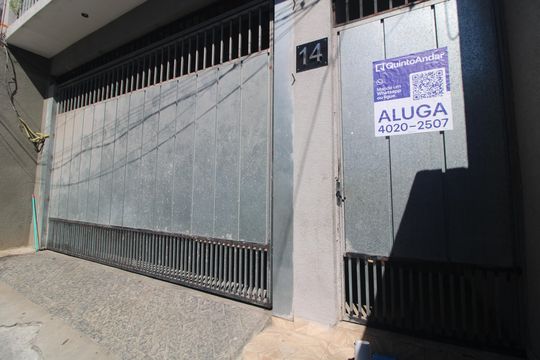 Fachada de casa para alugar com 1 quarto, 39m² em Americanópolis, São Paulo
