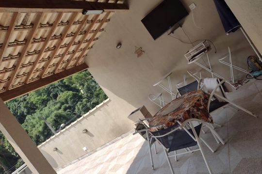 Área externa de casa para alugar com 3 quartos, 230m² em Taquara, Rio de Janeiro