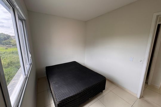 Quarto 1 de apartamento para alugar com 2 quartos, 47m² em Bairro do Maranhao, Cotia
