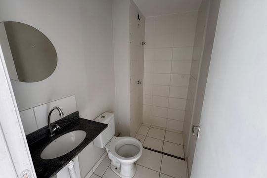 Banheiro de apartamento para alugar com 2 quartos, 47m² em Bairro do Maranhao, Cotia