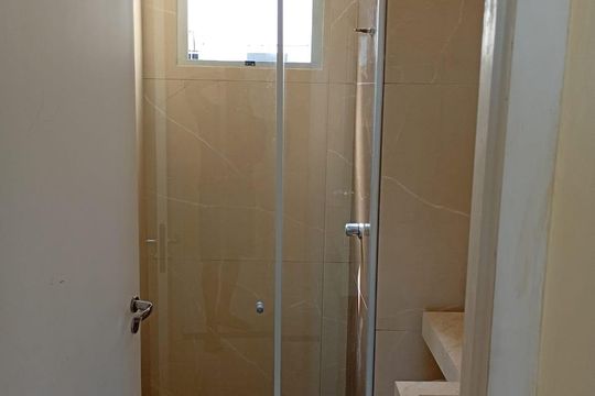 Banheiro de apartamento para alugar com 2 quartos, 45m² em Imperial, Vespasiano