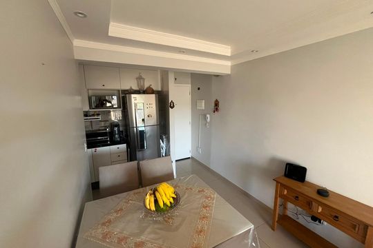 Sala de apartamento para alugar com 2 quartos, 50m² em Jardim Elizabete, Embu das Artes