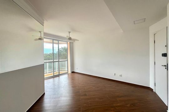 Sala de apartamento para alugar com 2 quartos, 88m² em Cidade Jardim, Campinas
