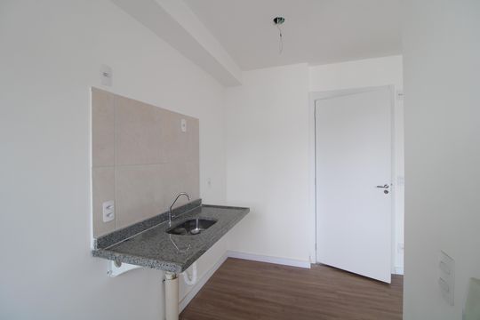 Cozinha de apartamento para alugar com 2 quartos, 39m² em Socorro, São Paulo