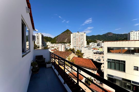 Casa à venda com 1 quarto, 35m² em Laranjeiras, Rio de Janeiro