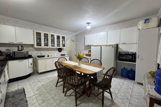 Cozinha de casa à venda com 3 quartos, 200m² em Adalgisa, Osasco