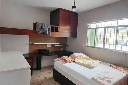 Quarto de casa à venda com 2 quartos, 161m² em Parque Assuncao, Taboão da Serra