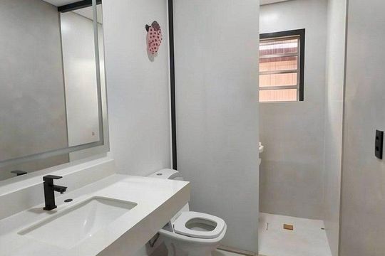 Banheiro de casa à venda com 2 quartos, 161m² em Parque Assuncao, Taboão da Serra