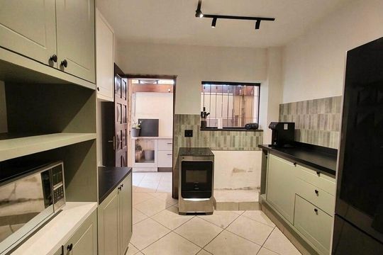 Cozinha de casa à venda com 2 quartos, 161m² em Parque Assuncao, Taboão da Serra