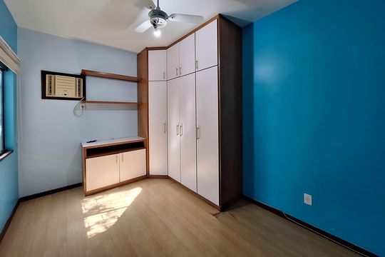 Quarto 2 de casa de condomínio à venda com 3 quartos, 546m² em Pendotiba, Niterói