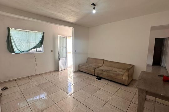 Sala de casa para alugar com 2 quartos, 100m² em Jardim Neide, São Paulo