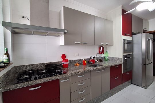 Cozinha de apartamento para alugar com 4 quartos, 118m² em Vila Caiçara, Praia Grande