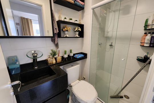 Banheiro de apartamento à venda com 2 quartos, 32m² em Sacoma, São Paulo