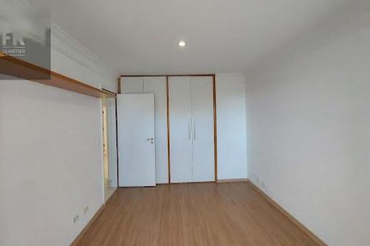 Casa à venda com 4 quartos, 370m² em Residencial Nove (Alphaville), Santana de Parnaíba