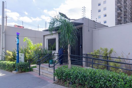 Fachada de apartamento para alugar com 2 quartos, 34m² em Vila Barreto, São Paulo