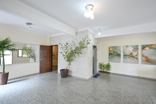 Hall Social de apartamento para alugar com 3 quartos, 117m² em Chácara Agrindus, Taboão da Serra