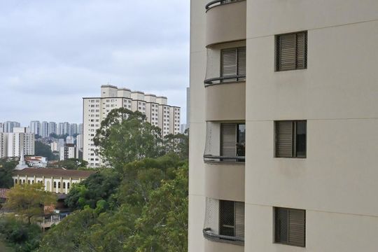 Vista do Quarto 2 de apartamento para alugar com 3 quartos, 117m² em Chácara Agrindus, Taboão da Serra