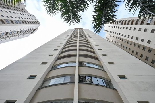 Fachada de apartamento para alugar com 3 quartos, 117m² em Chácara Agrindus, Taboão da Serra