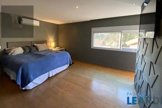 Casa à venda com 4 quartos, 318m² em Alphaville, Santana de Parnaíba