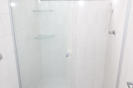 Banheiro de apartamento para alugar com 2 quartos, 50m² em Jardim das Industrias, São José dos Campos