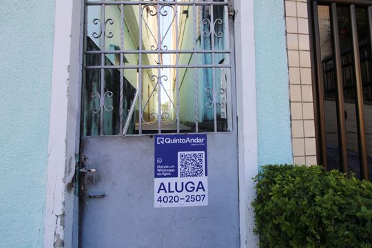 Placa  de casa para alugar com 2 quartos, 60m² em Penha, Rio de Janeiro