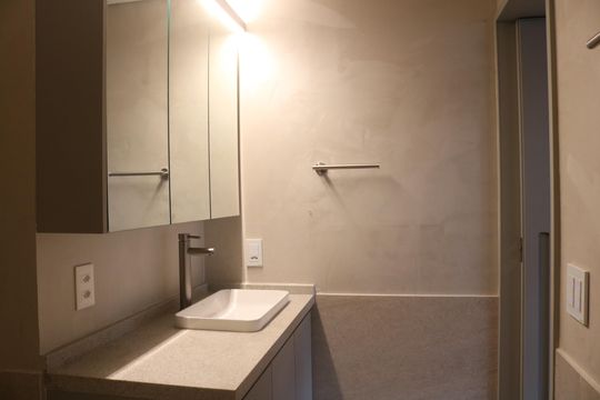 Banheiro 1 de apartamento para alugar com 2 quartos, 66m² em Vila Ipojuca, São Paulo