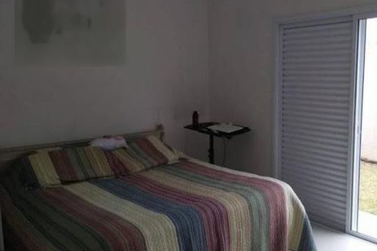 Casa à venda com 5 quartos, 245m² em Suru, Barueri