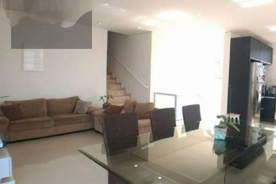 Casa à venda com 5 quartos, 245m² em Suru, Barueri