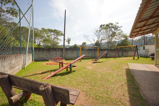 Playground de casa de condomínio para alugar com 3 quartos, 61m² em Bela Vista, Palhoça