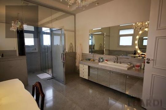 Casa de Condomínio à venda com 5 quartos, 1240m² em Residencial Dois (Tambore), Santana de Parnaíba