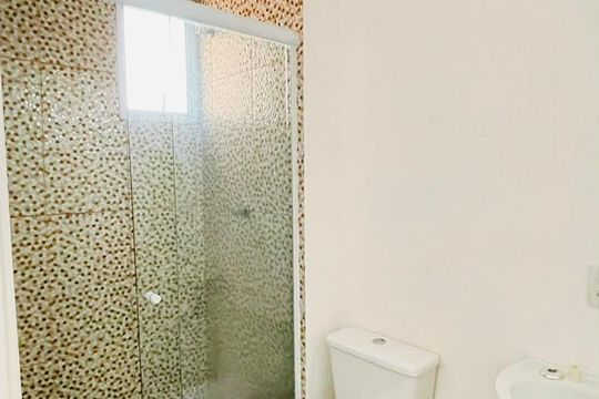 Banheiro de apartamento para alugar com 2 quartos, 50m² em Jardim Isis, Cotia