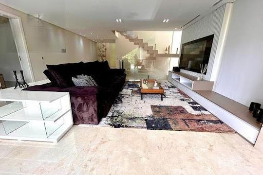 Casa à venda com 4 quartos, 456m² em Alphaville, Santana de Parnaíba