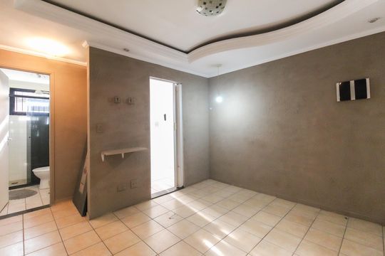 Sala de apartamento para alugar com 2 quartos, 47m² em Jardim Laura, São Paulo
