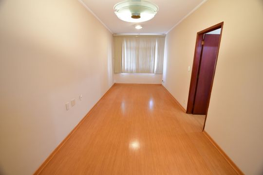 Apartamento para alugar com 2 quartos, 80m² em Cambuí, Campinas